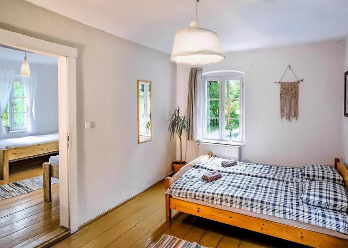 Szewska Pasja Wiejska * Лесьна